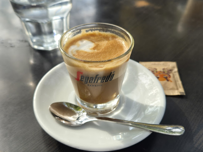 Celovška cesta 25, 1000 Ljubljana