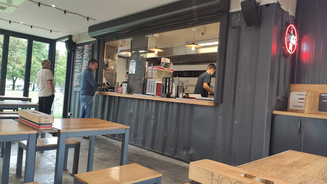 Hood Burger Vič - Gastronomija in gostinstvo