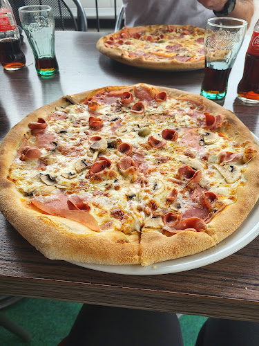 Pizzeria Napoli, Ljubljana - Gastronomija in gostinstvo