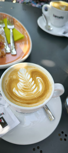 Sladka Kavarna - Gastronomija in gostinstvo