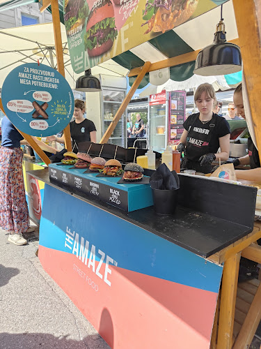 Pogačarjev trg 1, 1000 Ljubljana