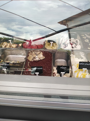 LEDENA - Slaščičarna & Bar - Gastronomija in gostinstvo