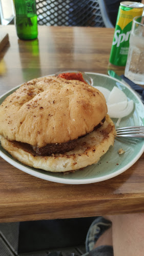 Comentarii opinii despre Okrepčevalnica Pika Jeton Arifi s.p.