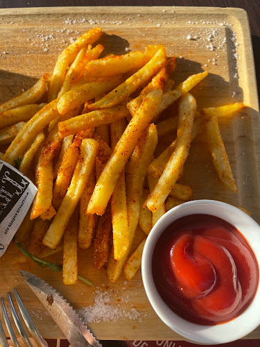 Petkovškovo nabrežje 31a, 1000 Ljubljana