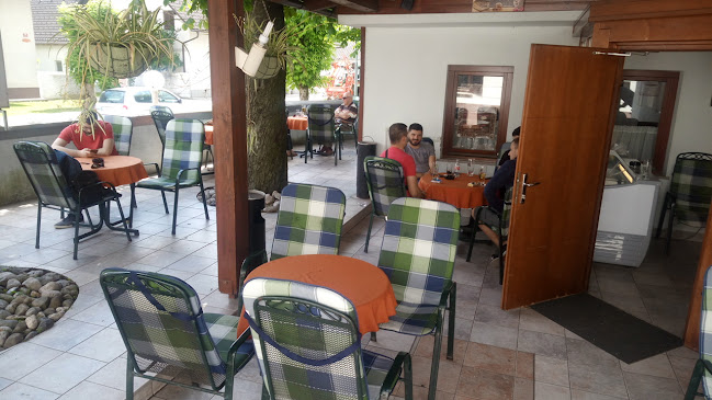 Pod Kostanji - Gastronomija in gostinstvo