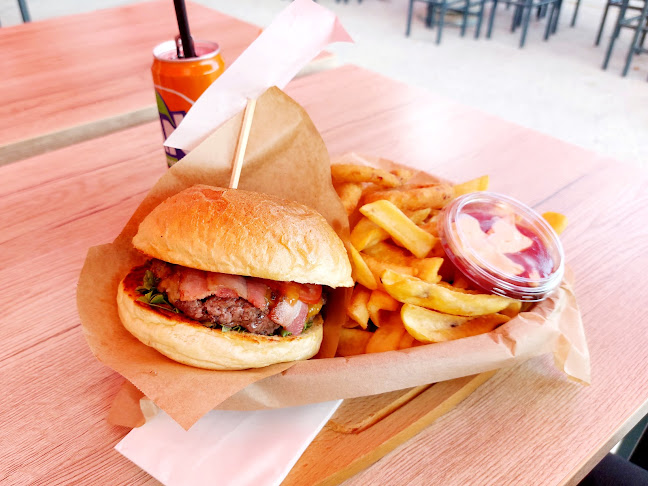 Opinii despre m burger în Postojna - Gastronomija in gostinstvo