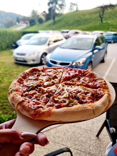 No Limits, Nina Ovčjak s.p. PE Nula bar in Slaščičarna Sladek dotik