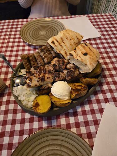 Baščaršija (Maribor Poštna) - Gastronomija in gostinstvo