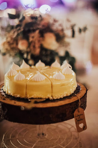 Opinii despre Mesec slaščice în Škofja Loka - Gastronomija in gostinstvo