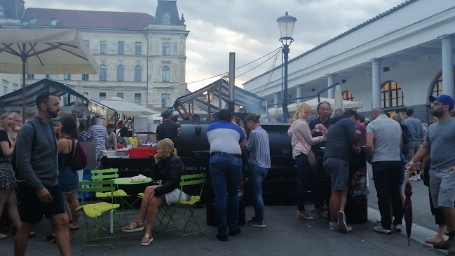 Petkovškovo nabrežje 17, 1000 Ljubljana