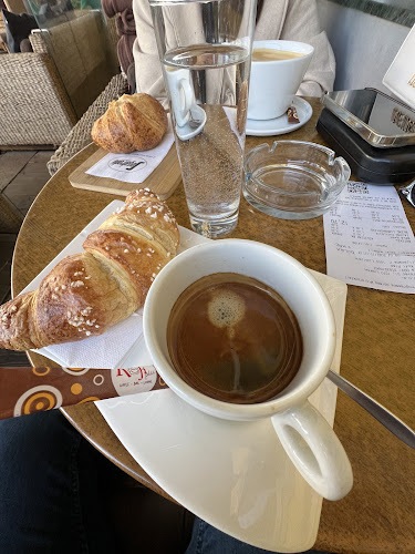 Comentarii opinii despre Kofi Plac