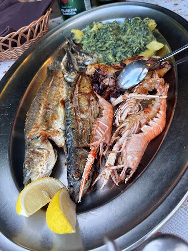 Okrepčevalnica Rižot-In, Karmen Jošić s.p. - Gastronomija in gostinstvo