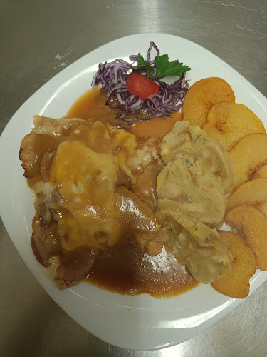 Jerman Erika s.p. okrepčevalnica lovski dom - Gastronomija in gostinstvo