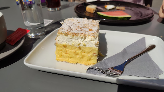 Tartinijev trg 3, 6330 Piran