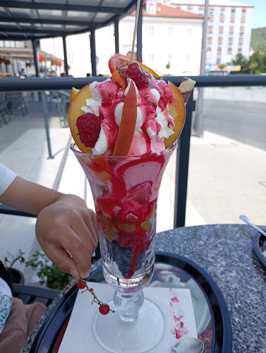 Opinii despre Slaščičarna Majlont în Postojna - Gastronomija in gostinstvo