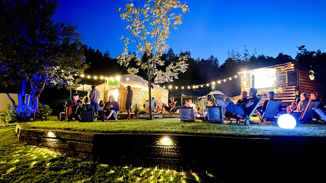 Yurty Bar - Gastronomija in gostinstvo