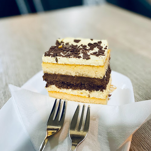 Opinii despre Sladoledarna in kavarna pri Ekremu în Izola - Gastronomija in gostinstvo