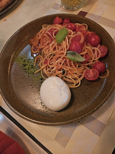 Drevored 1. maja 5, 6310 Izola