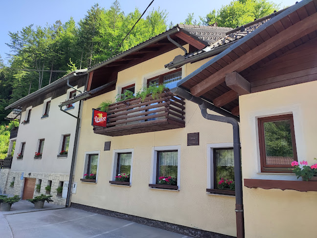 Gostilna "Pr'Birt" Aljaž Golob s.p. - Gastronomija in gostinstvo