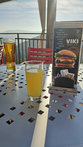 Okrepčevalnica Viki burger - Gastronomija in gostinstvo