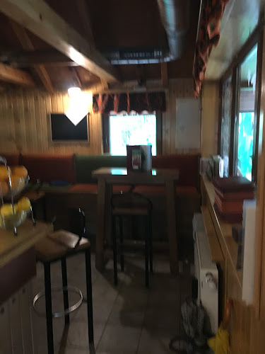 Opinii despre BAR JURČEK în Begunje na Gorenjskem - Gastronomija in gostinstvo