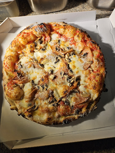 Opinii despre Top pizza în Ljubljana - Gastronomija in gostinstvo