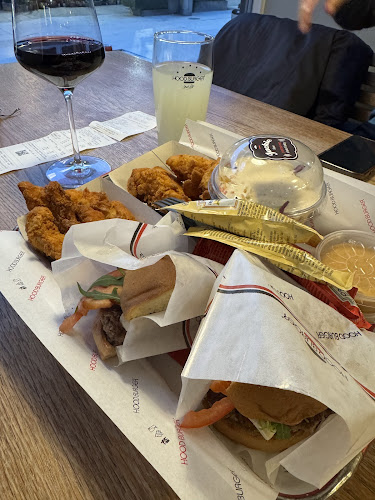 Nazorjeva ulica 4, 1000 Ljubljana