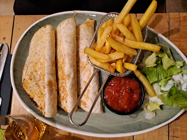 Pizzeria Popaj - Gastronomija in gostinstvo