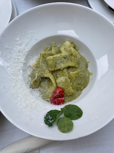 Gujžina - Slovenska kulinarika na vegetarijansko veganski način - Gastronomija in gostinstvo