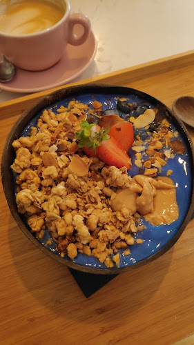 TINK superfood - Poke Bowls | Brunch | Matcha - Ljubljana