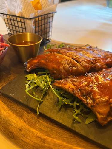 Comentarii opinii despre Rina Bistro | Beer, Burgers & Sport