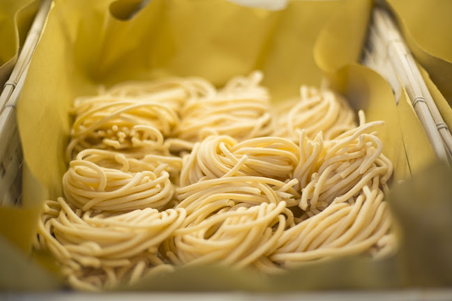 Raw Pasta - Pasta Fresca Bar