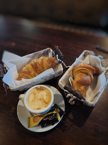 Comentarii opinii despre The Old English House, gostinstvo d.o.o. & Sweet English House