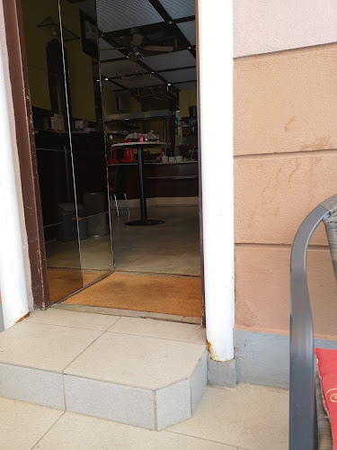 Ekspresso, prodajalna kave in napitkov, Tatjana Kos s.p. - Gastronomija in gostinstvo