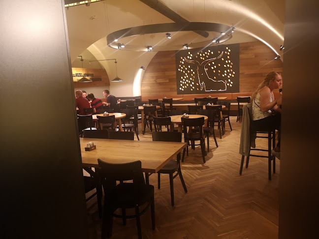 Poštna ulica 12, 2000 Maribor