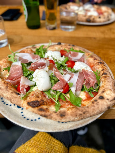 Opinii despre Fugazi Cucina&Bar în Ljubljana - Gastronomija in gostinstvo