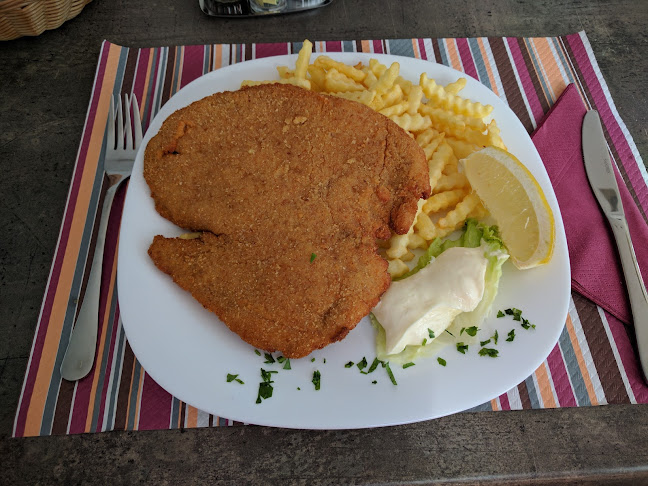 Nasproti banke in lekarne, Pahorjeva ulica 34, 6000 Koper