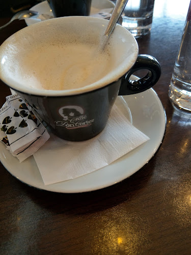 Comentarii opinii despre Mozart Cafe