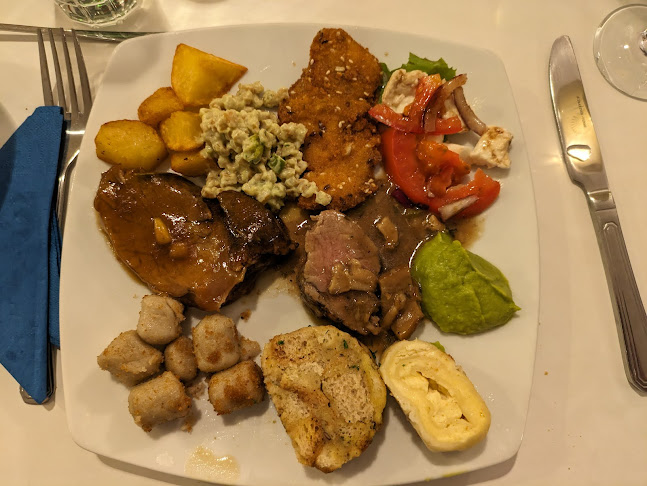 Hiša domačih okusov Pr Čop - Gastronomija in gostinstvo