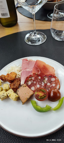 Comentarii opinii despre Kodila Gourmet delikatesa & restavracija