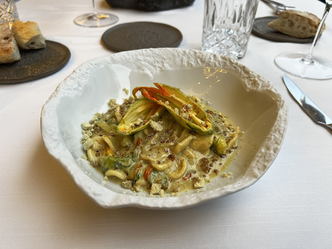 Trg Izgnancev 7, 8250 Brežice