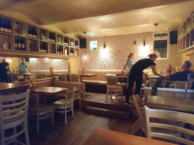 Pizzeria Fantom-Hiša Ančka - Gastronomija in gostinstvo