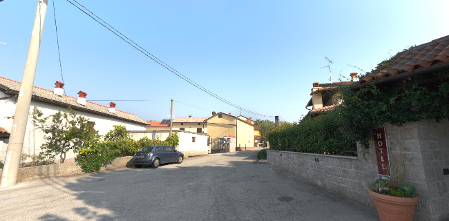 GOSTINSTVO IN TURIZEM ROBERT GRAHOR S.P. - Sežana