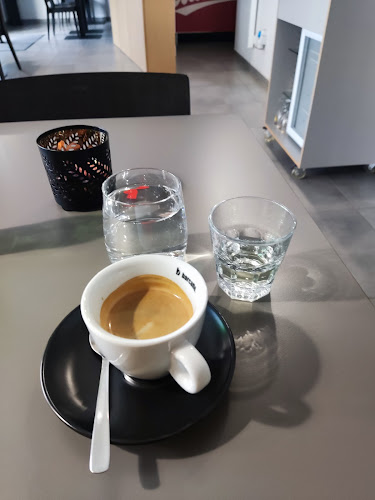 Vito Ketiš S.P.- trgovina na drobno ,bar -Tekstil Ketiš