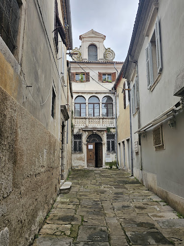Bar Cameral - Gastronomija in gostinstvo