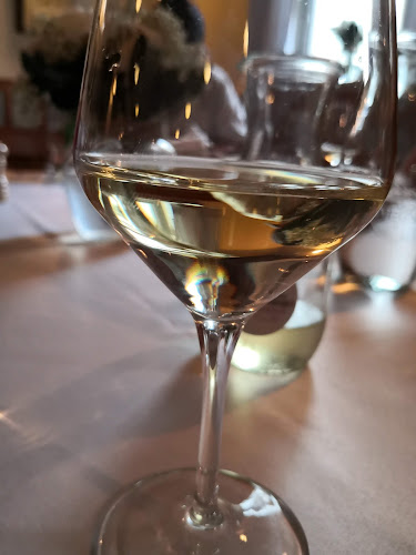 Comentarii opinii despre Dvor Jezeršek Brnik