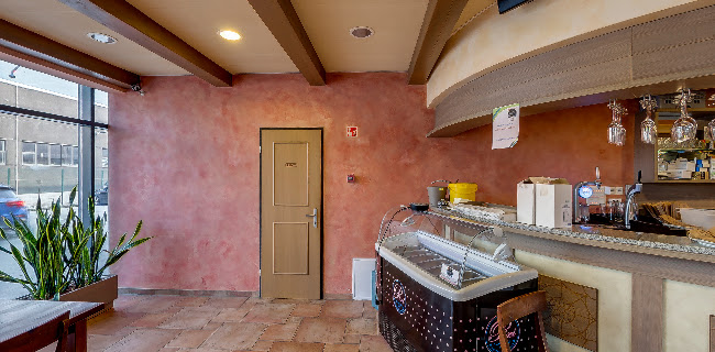 Pod javorji 6, 1218 Komenda