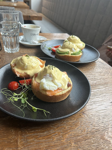 Mesarska cesta 10, 1000 Ljubljana