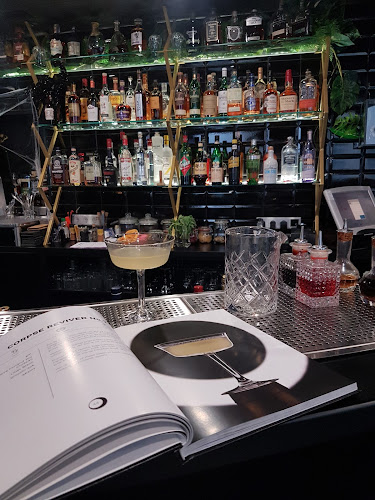 Niagara Cocktail Bar