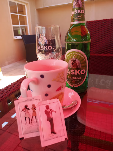 Opinii despre Barbara Pr'Grmač Nataša Ivanušič s.p. în Naklo - Gastronomija in gostinstvo